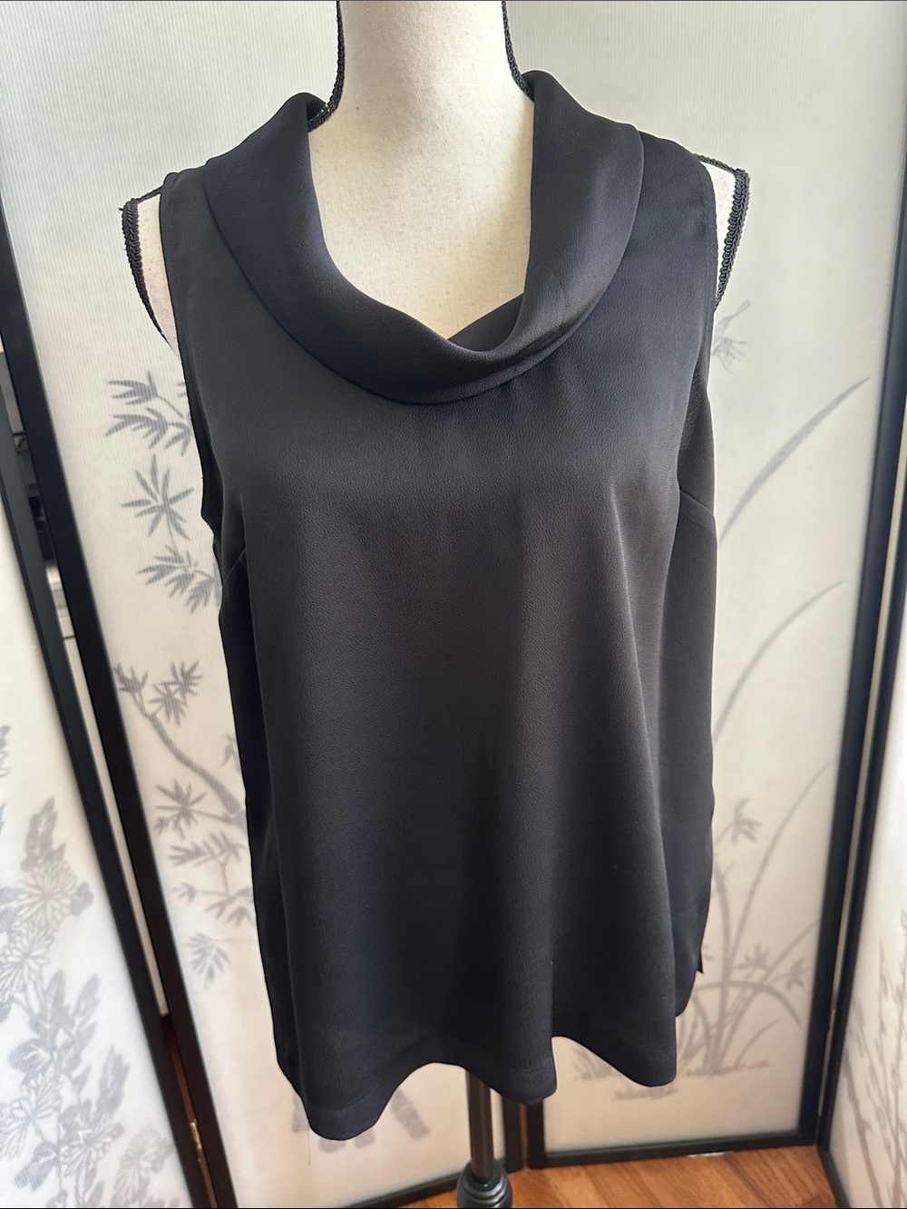 Vince Camuto Black Sleeveless Cowl Neck Tank